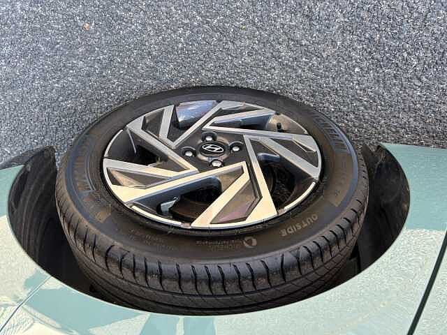 Hyundai i20 1.0T GDi Advance 5dr