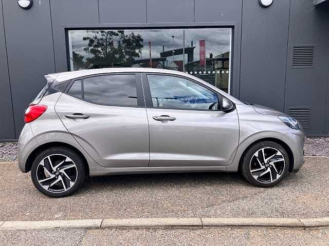 Hyundai i10 1.2 MPi Premium 5dr