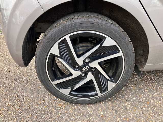 Hyundai i10 1.2 MPi Premium 5dr