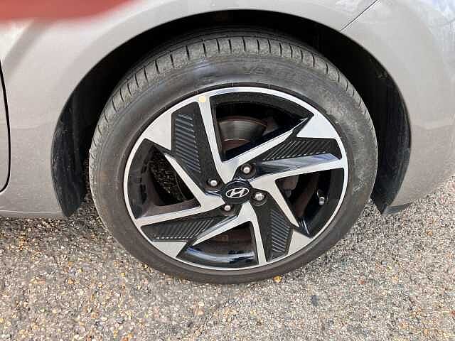 Hyundai i10 1.2 MPi Premium 5dr