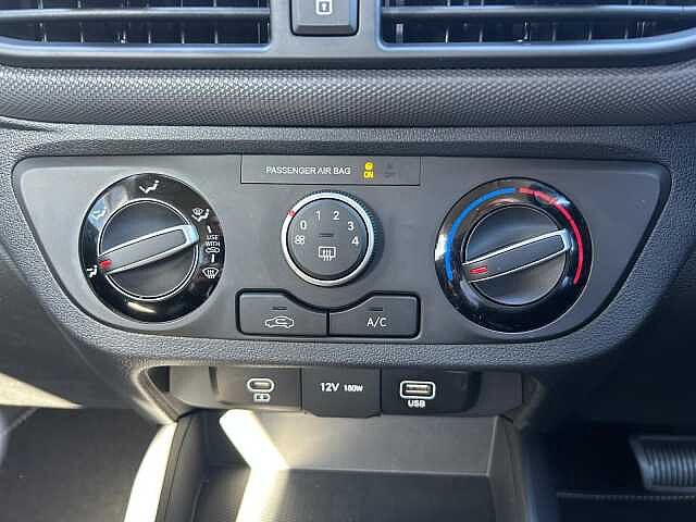 Hyundai i10 1.0 [63] Advance 5dr Auto [Nav]