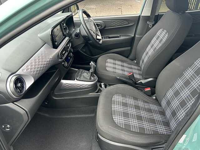 Hyundai i10 1.2 MPi Premium 5dr Auto