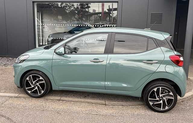 Hyundai i10 1.2 MPi Premium 5dr Auto