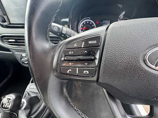 Hyundai i10 1.0 MPi SE Connect 5dr