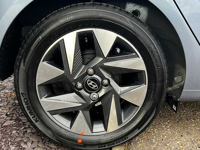 Hyundai i10 1.0 [63] Advance 5dr Auto [Nav]