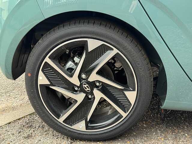 Hyundai i10 1.0 [63] Premium 5dr [Nav]