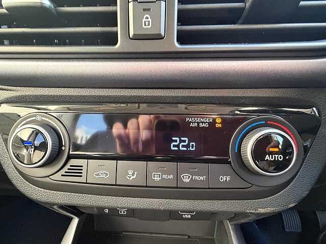 Hyundai i10 1.0 [63] Premium 5dr [Nav]