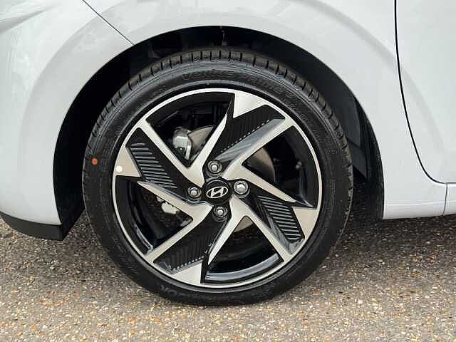 Hyundai i10 1.0 [63] Premium 5dr [Nav]