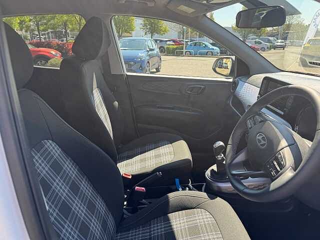 Hyundai i10 1.0 [63] Premium 5dr [Nav]