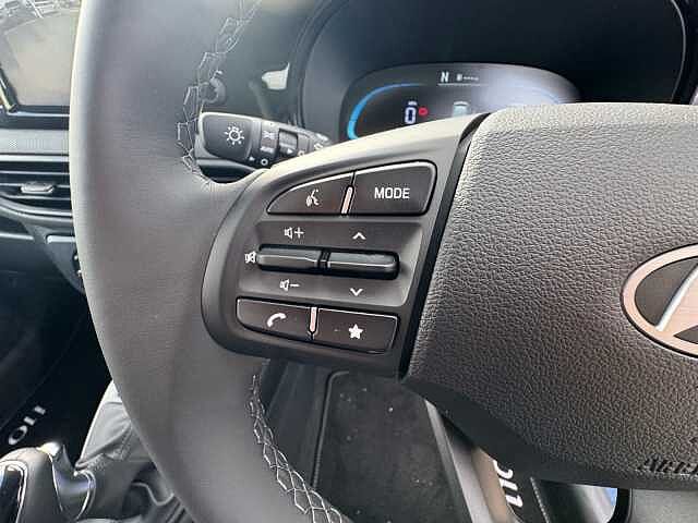 Hyundai i10 1.0 [63] Advance 5dr Auto [Nav]