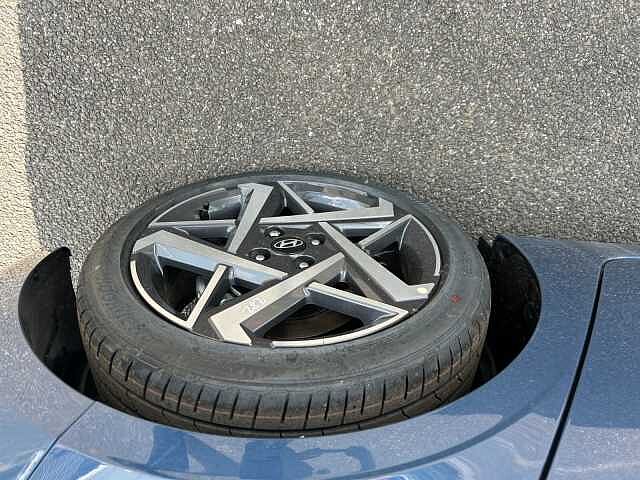 Hyundai i20 1.0T GDi Premium 5dr DCT