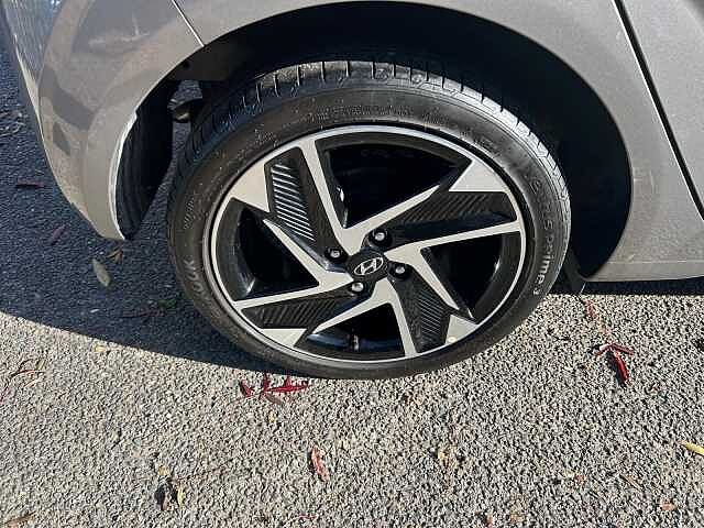 Hyundai i10 1.0 MPi Premium 5dr Auto