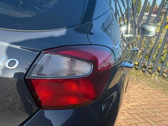 Hyundai i10 1.0 MPi Premium 5dr Auto