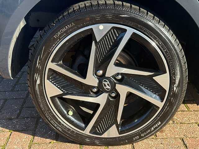 Hyundai i10 1.0 MPi Premium 5dr Auto