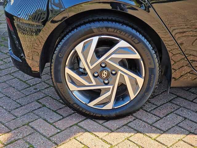 Hyundai i20 1.0T GDi Advance 5dr