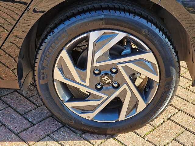 Hyundai i20 1.0T GDi Advance 5dr