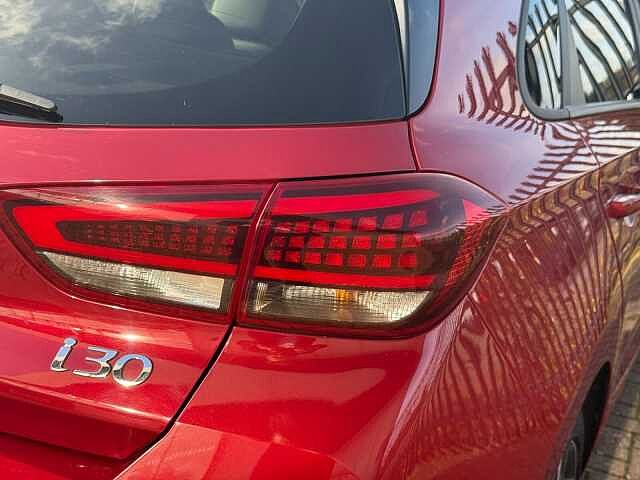 Hyundai i30 1.0T GDi Premium 5dr