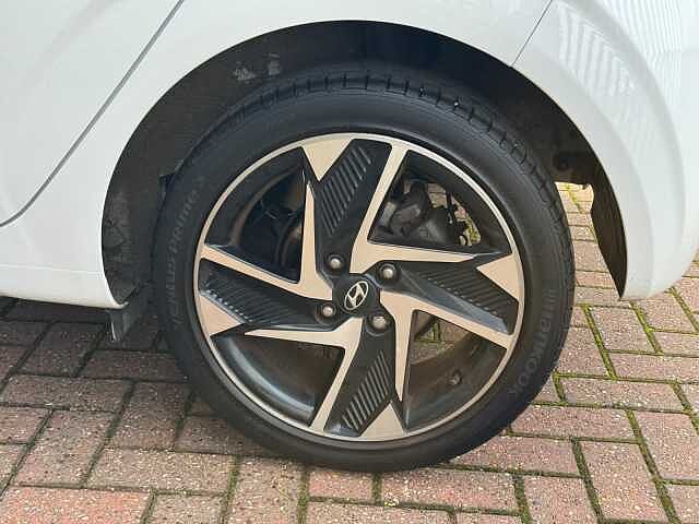 Hyundai i10 1.2 MPi Premium 5dr Auto