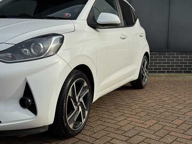 Hyundai i10 1.2 MPi Premium 5dr Auto