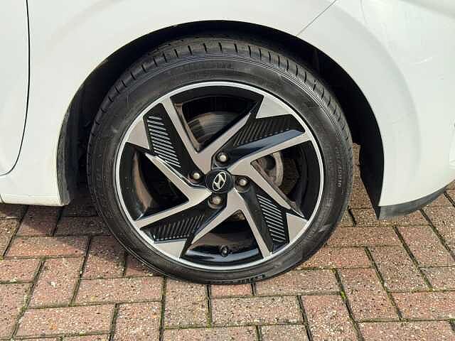 Hyundai i10 1.2 MPi Premium 5dr Auto