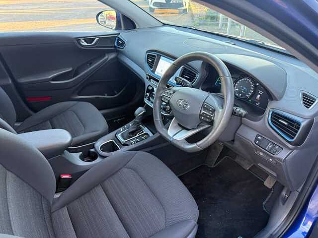 Hyundai Ioniq 1.6 GDi Hybrid Premium 5dr DCT