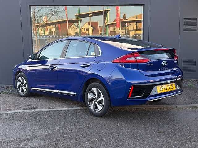 Hyundai Ioniq 1.6 GDi Hybrid Premium 5dr DCT