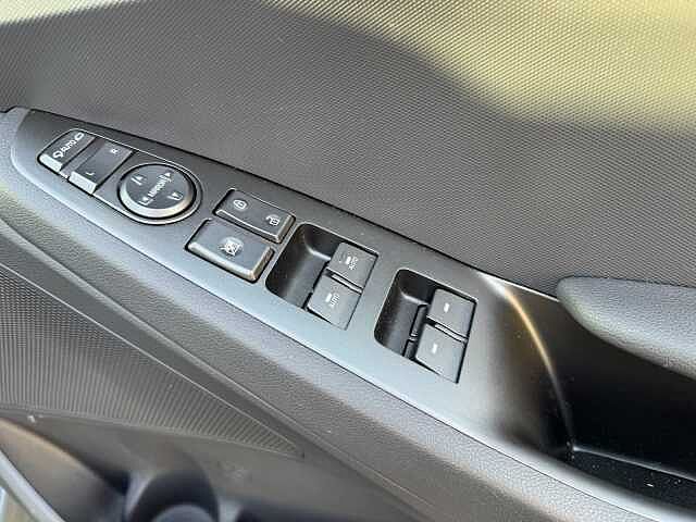 Hyundai Ioniq 1.6 GDi Hybrid Premium 5dr DCT