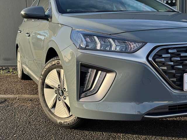 Hyundai Ioniq 1.6 GDi Hybrid Premium 5dr DCT