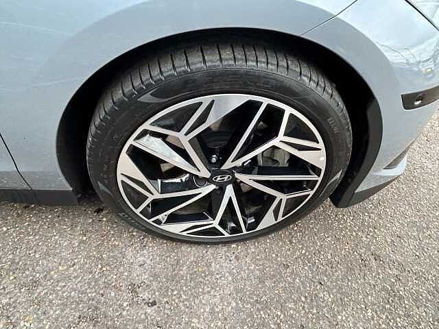 Hyundai Ioniq 6 239kW Ultimate 77kWh 4dr AWD Auto