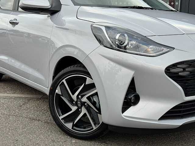 Hyundai i10 1.2 [79] Premium 5dr [Nav]
