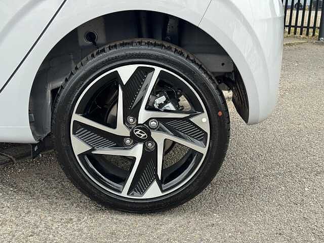 Hyundai i10 1.2 [79] Premium 5dr [Nav]