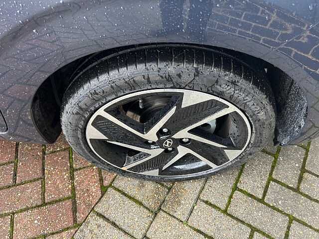 Hyundai i10 1.2 [79] Premium 5dr [Nav]