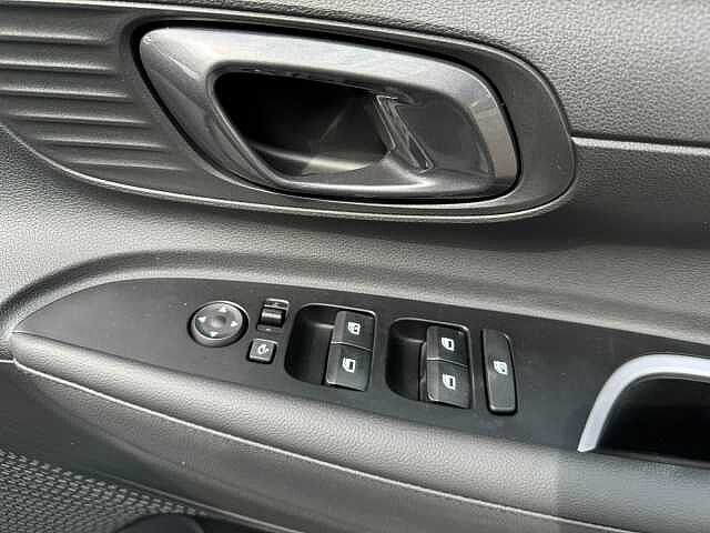 Hyundai i20 1.0T GDi Premium 5dr DCT