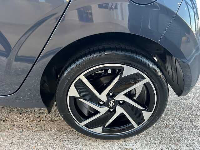 Hyundai i10 1.0 MPi Premium 5dr