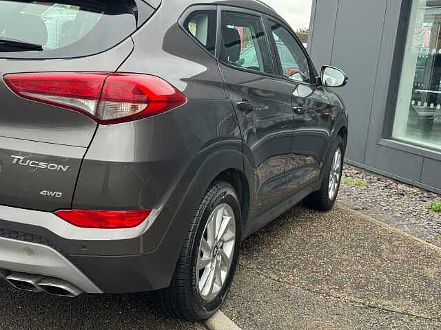 Hyundai Tucson 2.0 CRDi SE Nav 5dr Auto