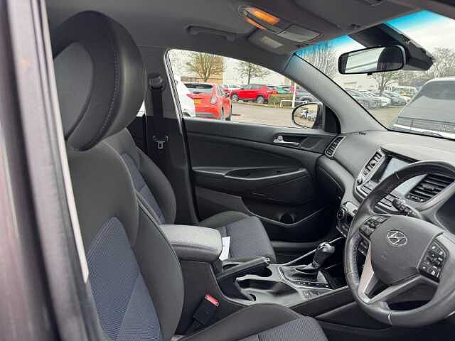 Hyundai Tucson 2.0 CRDi SE Nav 5dr Auto