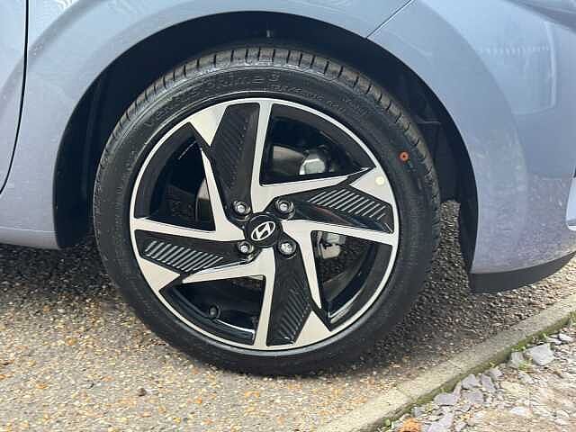 Hyundai i10 1.2 [79] Premium 5dr [Nav]