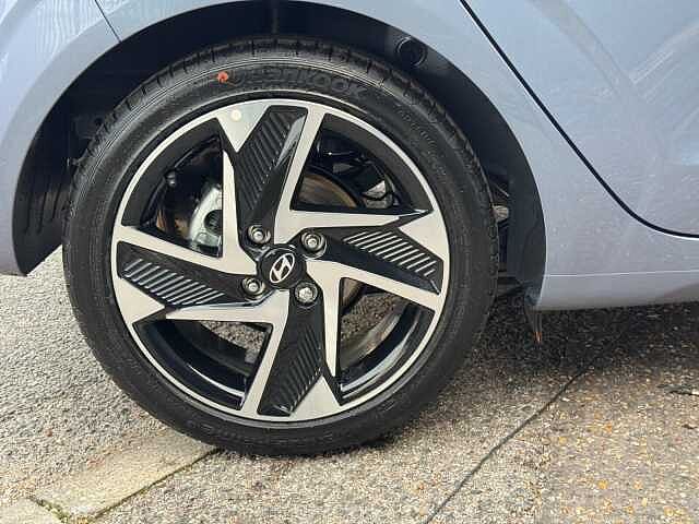 Hyundai i10 1.2 [79] Premium 5dr [Nav]