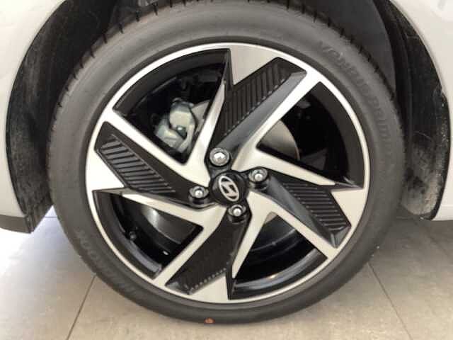 Hyundai i10 1.0 [63] Premium 5dr [Nav]