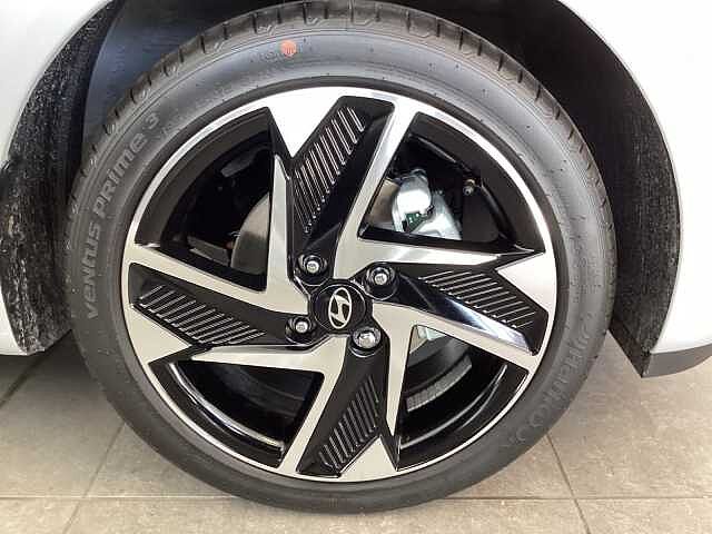 Hyundai i10 1.0 [63] Premium 5dr [Nav]