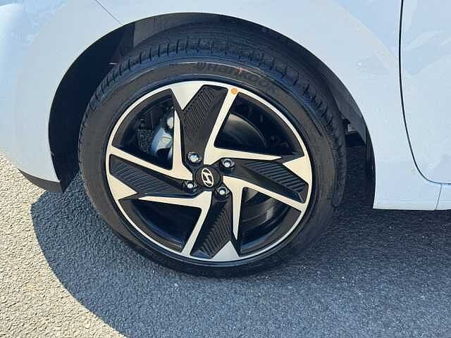 Hyundai i10 1.2 [79] Premium 5dr [Nav]