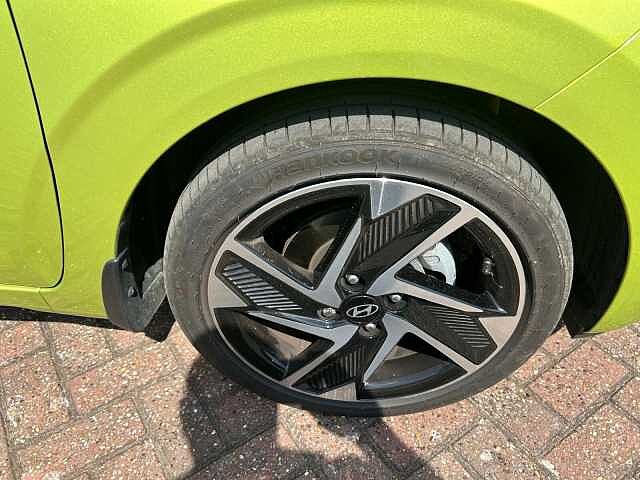 Hyundai i10 1.0 [63] Premium 5dr Auto [Nav]