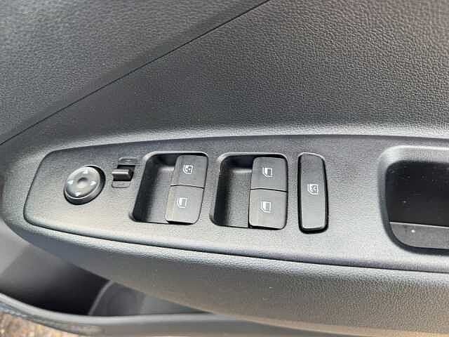 Hyundai I10 1.0 [63] Advance 5dr [Nav] Vibrant Blue