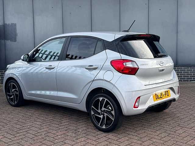 Hyundai i10 1.2 Premium 5dr Auto