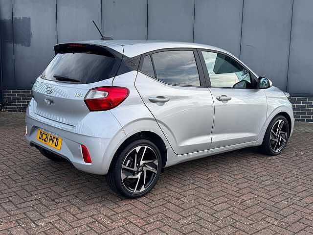 Hyundai i10 1.2 Premium 5dr Auto