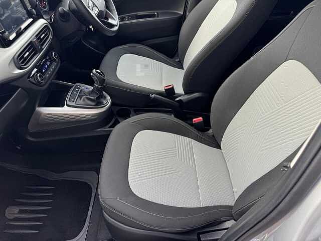 Hyundai i10 1.2 Premium 5dr Auto