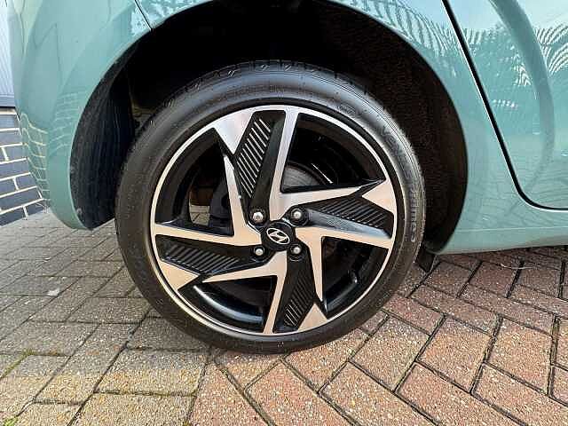 Hyundai i10 1.0 MPi Premium 5dr