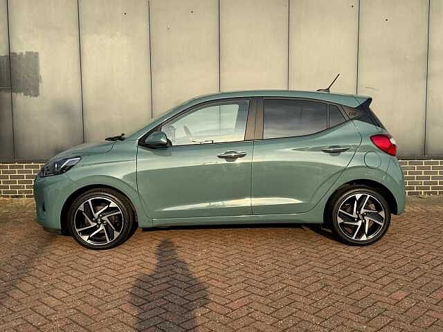 Hyundai i10 1.0 MPi Premium 5dr