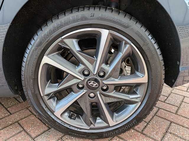 Hyundai i30 1.0T GDi Premium 5dr