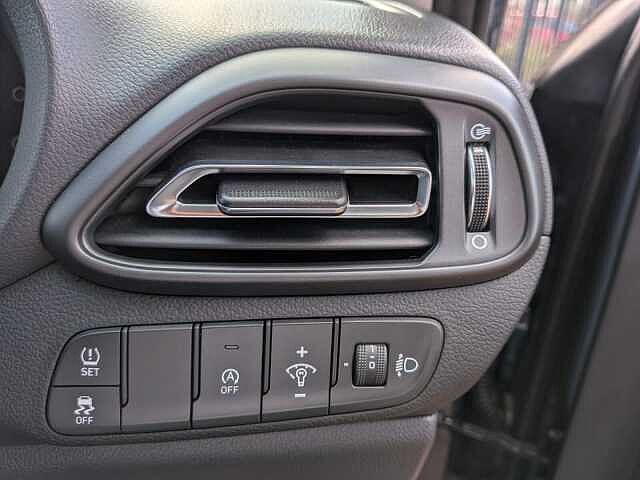 Hyundai i30 1.0T GDi Premium 5dr